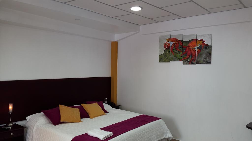 Hospedaje Brisas Del Pacifico Puerto Ayora  Room photo